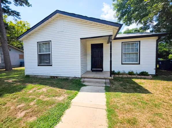 318 Dean St, Athens, TX 75751