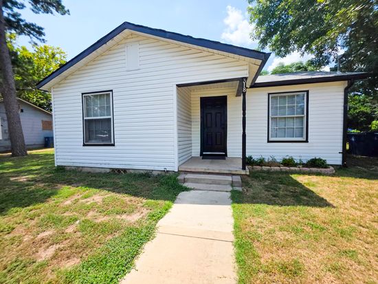 318 Dean St, Athens, TX 75751