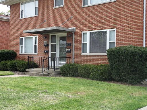 2nd image of 3865 Pleasant Ave APT 8