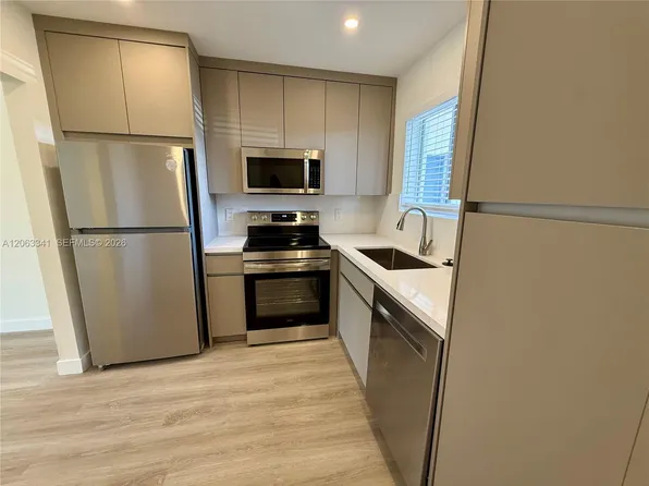 400 S Waterway Dr S #108, Lake Worth, FL 33462