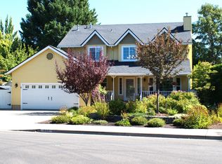 640 Carriage Ln, Jacksonville, OR 97530