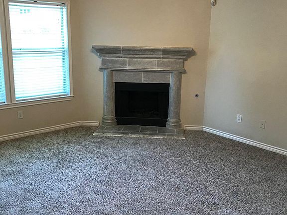 4th image of 5916 Greenmeadow Dr