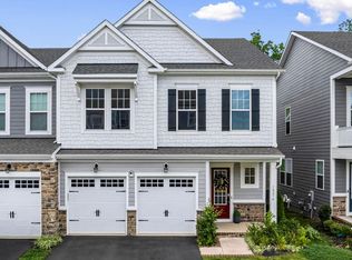 18270 Moss Garden Rd, Dumfries, VA 22026