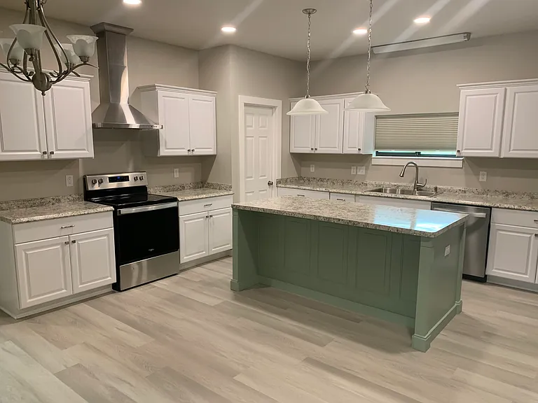 Large gourmet kitchen.