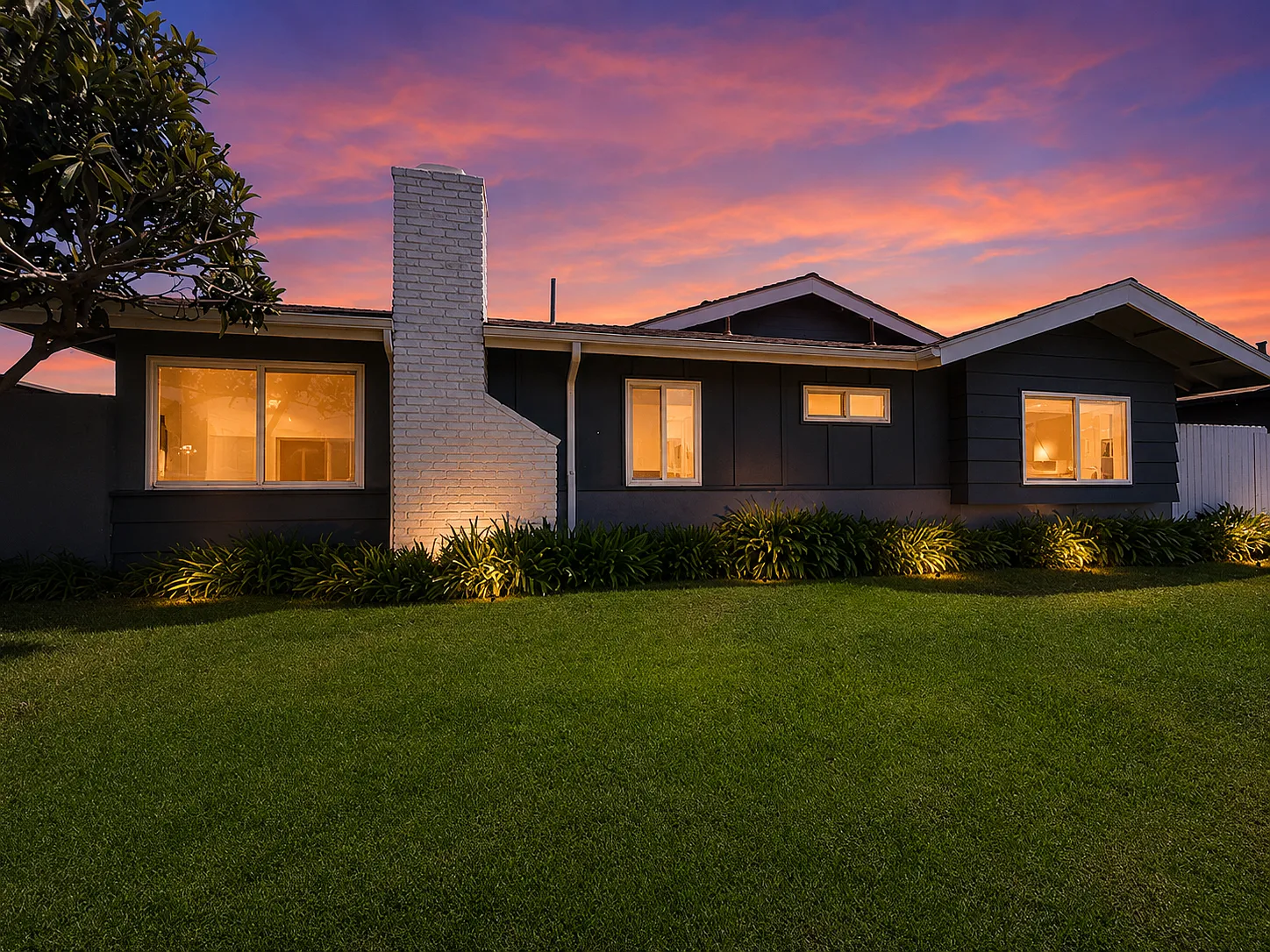 3 bed, $3,695 — Photo 1