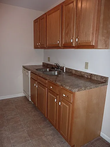 2 bed, 800 sqft, $1,200 — Photo 4