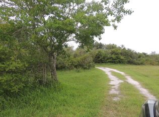 698 Lane Rd, Seadrift, TX 77983