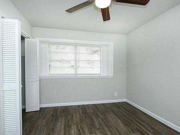 5th image of 9205 Vicksburg Ave
