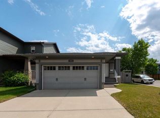 1402 N Ravenscroft Ave SE, Airdrie, AB T4A0L9