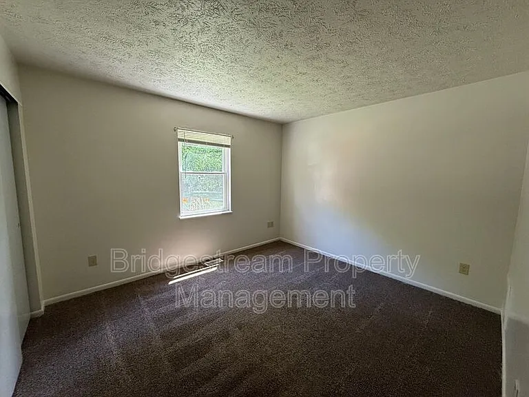 3001 Idylwilde Blvd #1D — Photo 6
