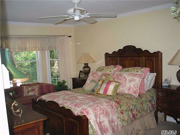 3rd image of 7 Heritage Ln