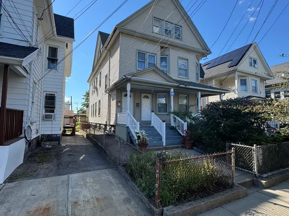 661 Iranistan Avenue, Bridgeport, CT 06605