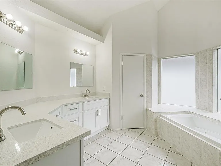 6235 W Willow Bluff Rd — Photo 8