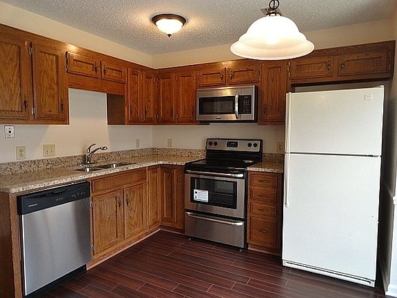 4th image of 6746 Steeplechase Dr NW