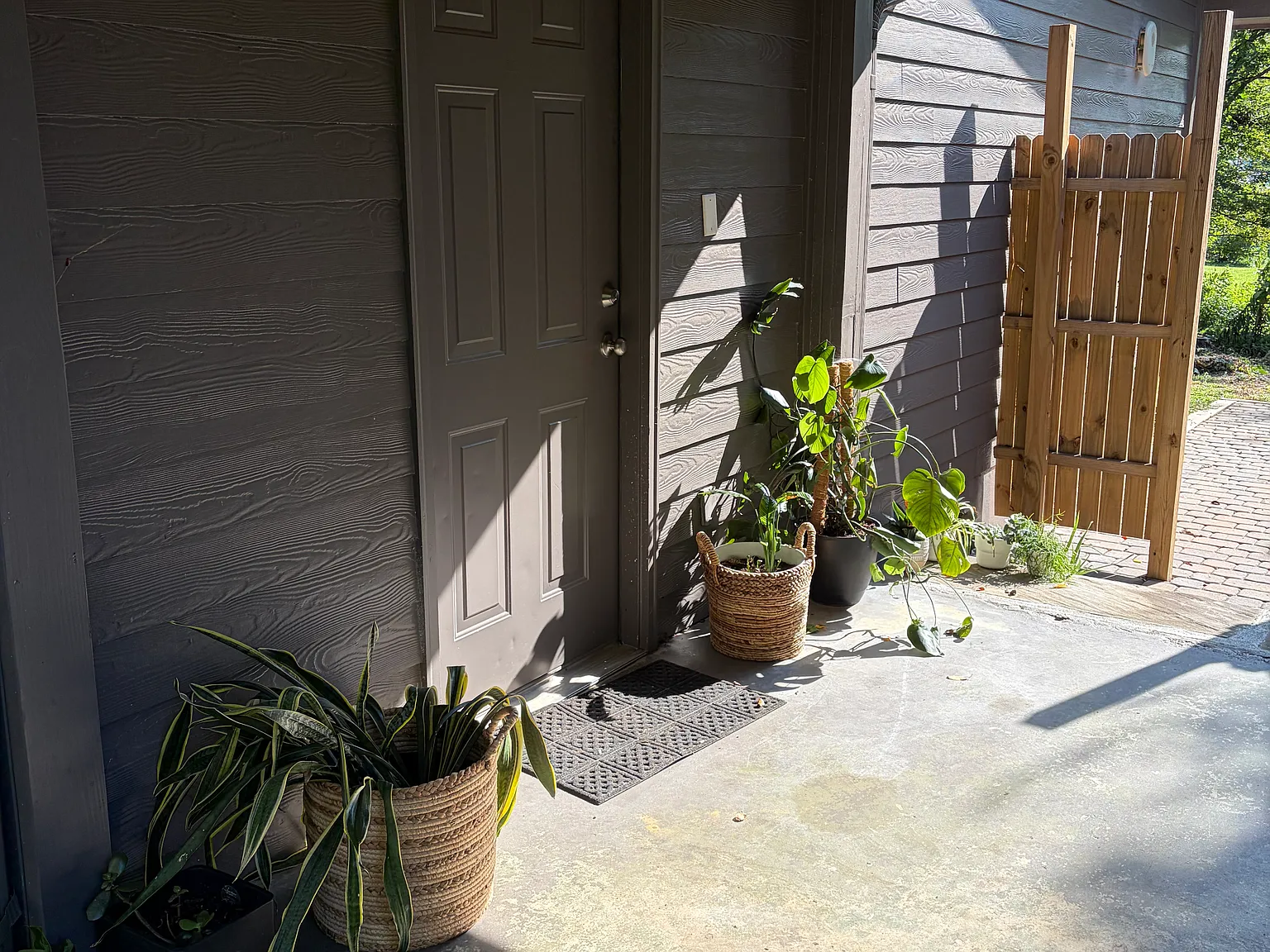 1 bed, 900 sqft, $1,400 — Photo 4