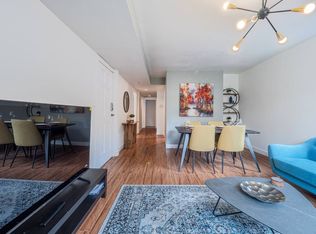 1796 Tatlow Ave, North Vancouver, BC V7P2Z9