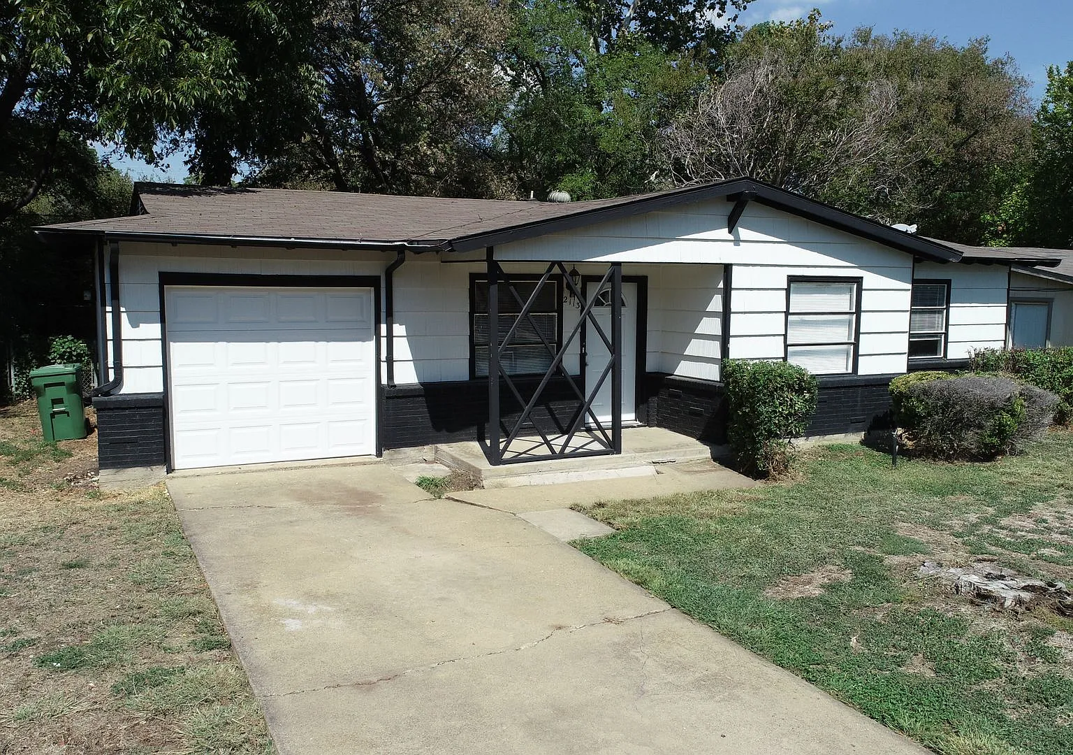Home for Rent — Photo 3