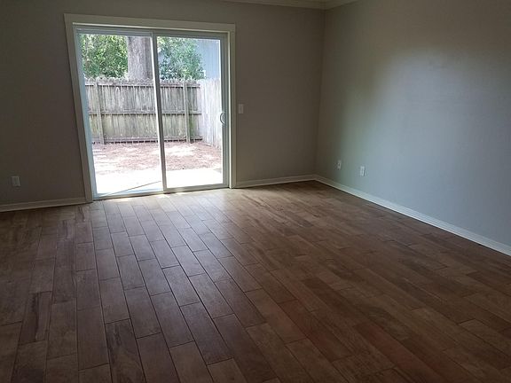 3rd image of 3836 Belle Meade Ct APT B