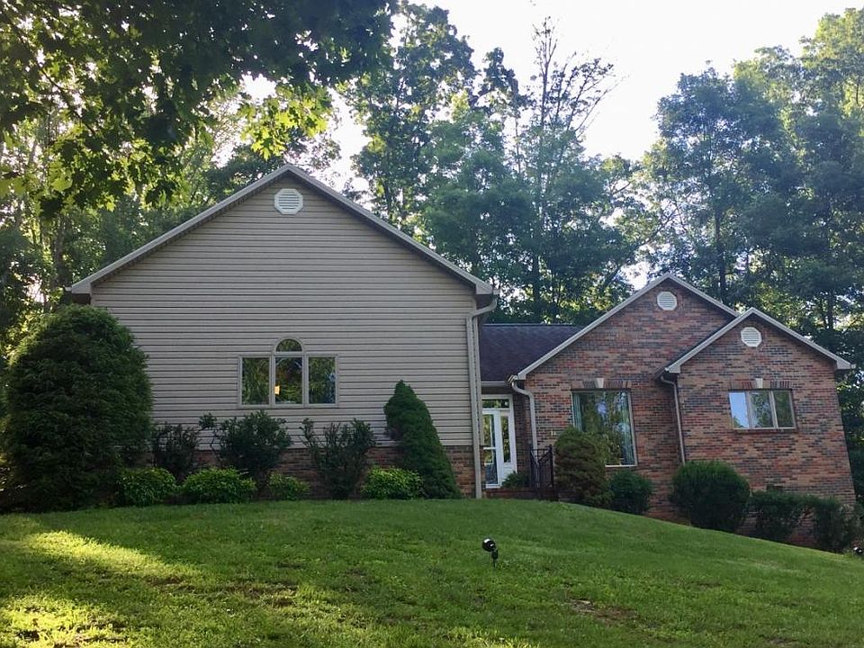 1st image of 916 Katies Way