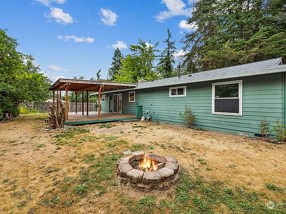 5th image of 10352 66th Avenue E