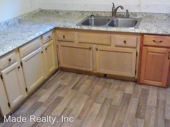 3rd image of 2921 Thomas St