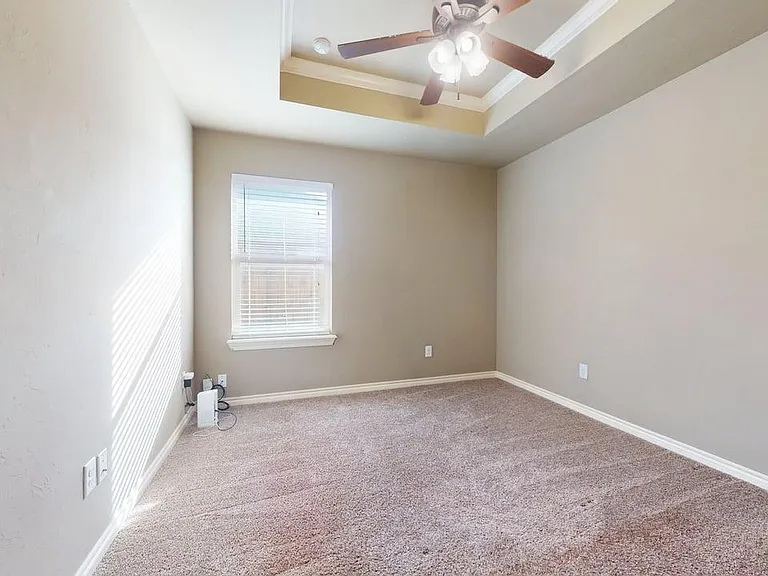 313 Marilyn Glover Dr — Photo 6