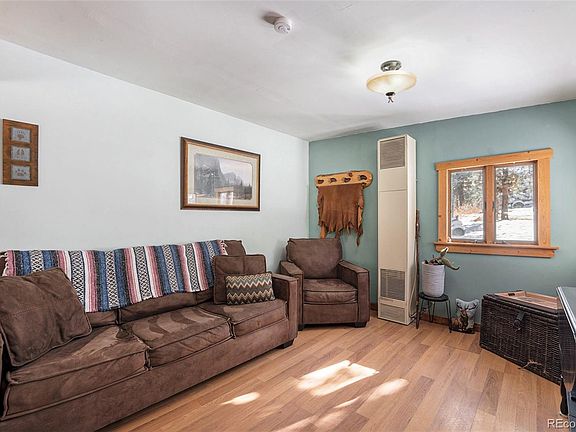 4th image of 12696 S Sanger Avenue