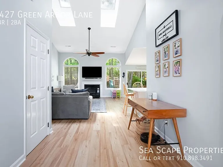 6427 Green Arbor Ln — Photo 3