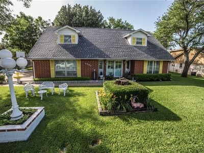 2302 Louise Ln, Ennis, TX, 75119