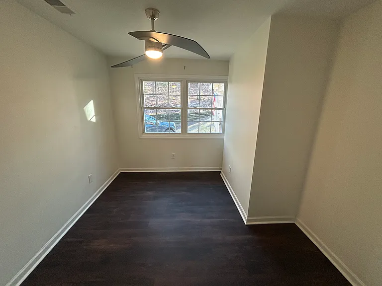 6970 Heard Rd — Photo 16
