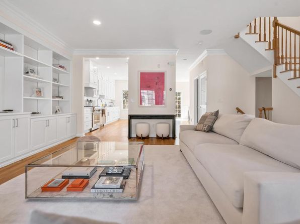 106 Stonegate Trl