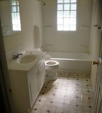 Spacious bathroom