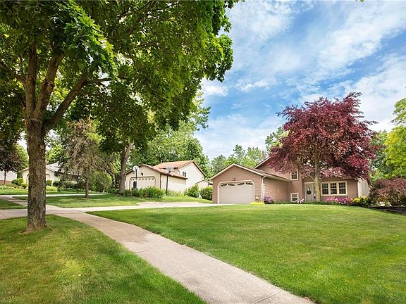 4th image of 9547 Glencairn Ln