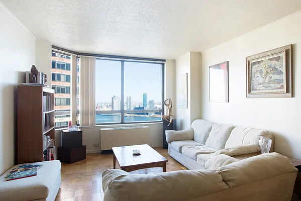 Sold by Keller Williams NYC | media 13