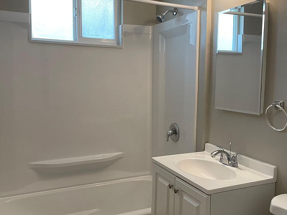 5th image of 353 W Doran St APT P