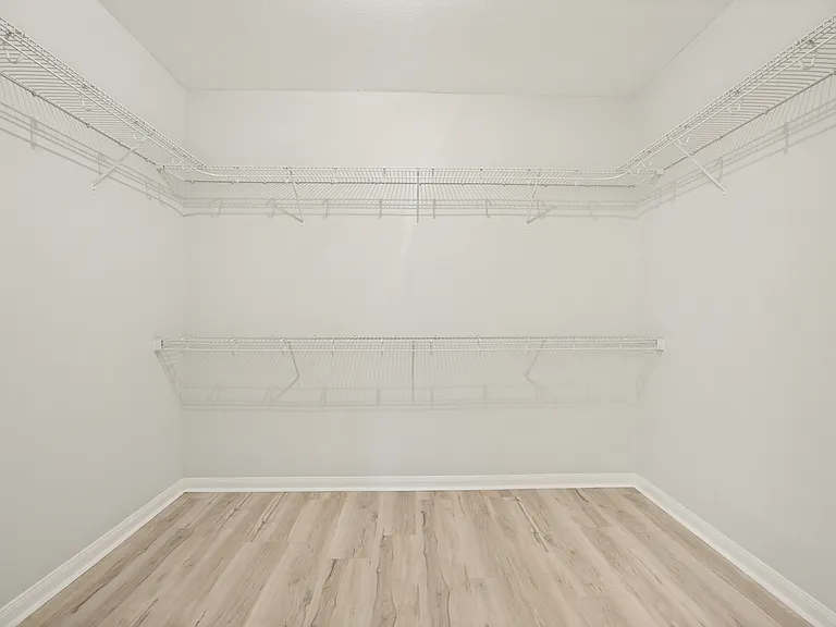 1608 Persimmon Dr — Photo 17