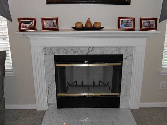 3rd image of 3433 Mechanicsburg Dr
