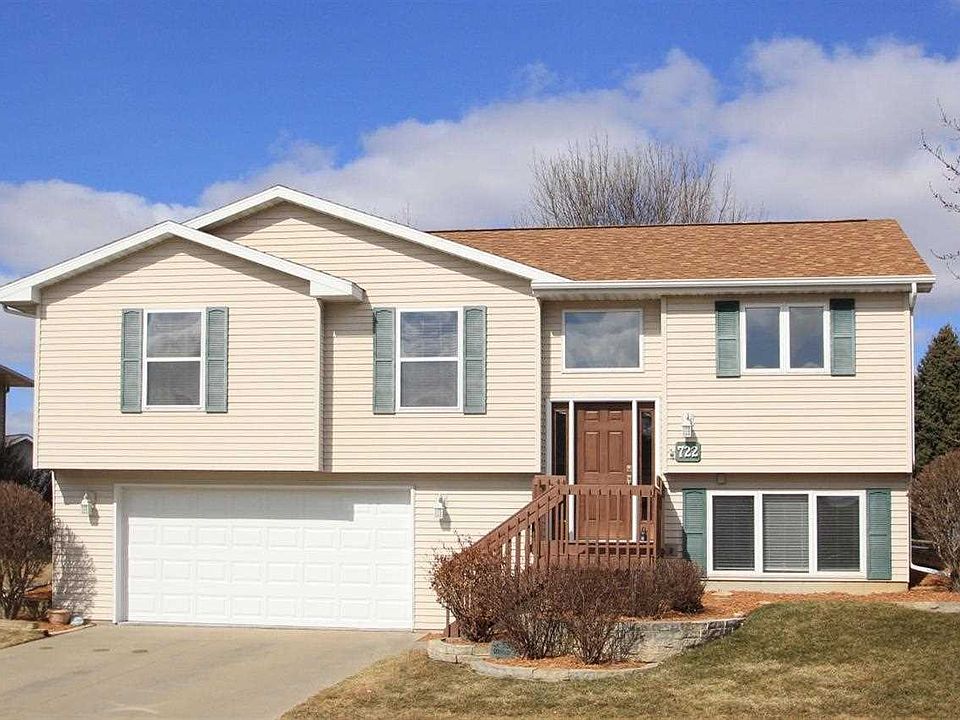 1st image of 722 Pepper Dr