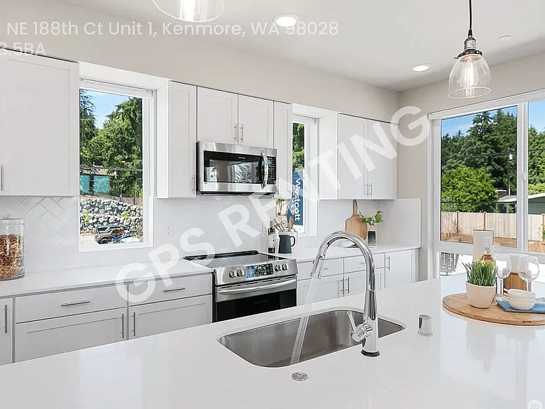 6633 NE 188th Ct #1 — Photo 9