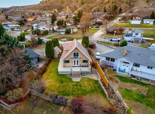 816 Alpine Ter, Kamloops, BC V2B 6E6