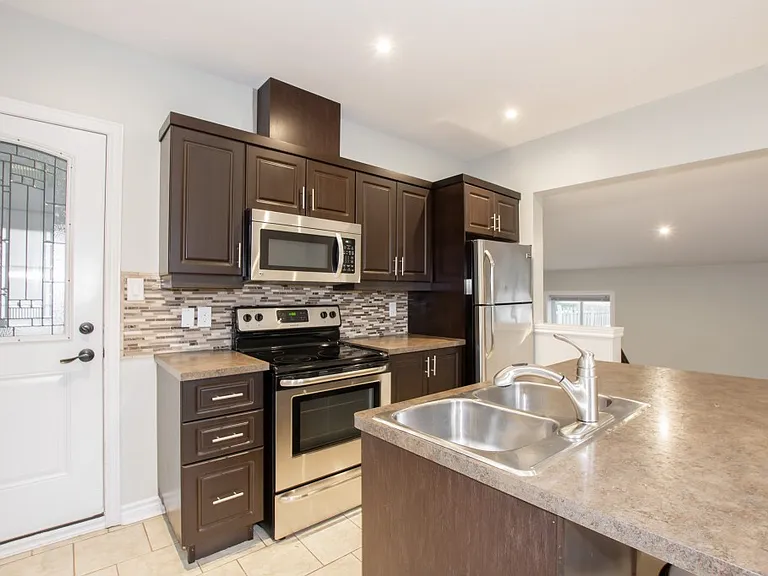 67 George St — Photo 1