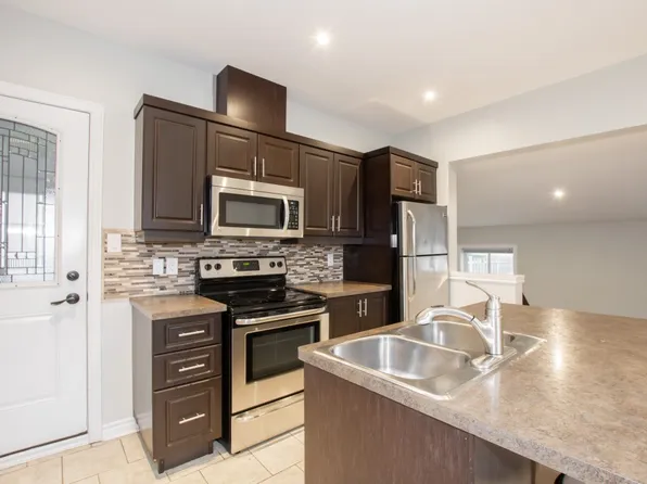 67 George St, Saint Catharines, ON L2R 5N8