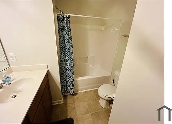 3 bed, 1630 sqft, $1,950 — Photo 4