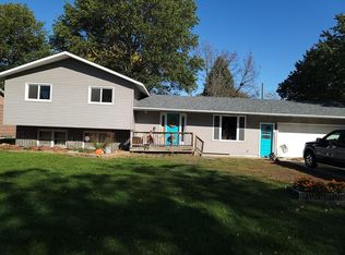 701 Laura Ln, Webster City, IA 50595