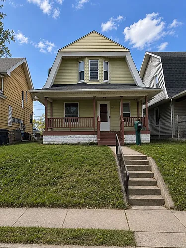 221 Knower St Photo 1