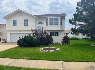 890 Cades Cv, Florissant, MO 63031
