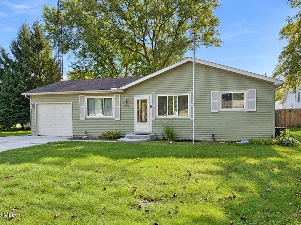 229 George St, Northwood, OH 43619
