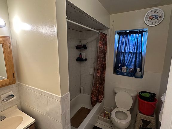 4th image of 97 Littleton Ave Floor 1