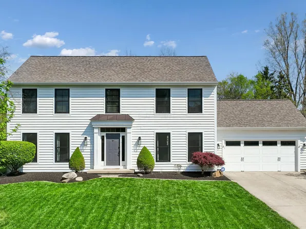 2991 Atoll Dr, Lewis Center, OH 43035