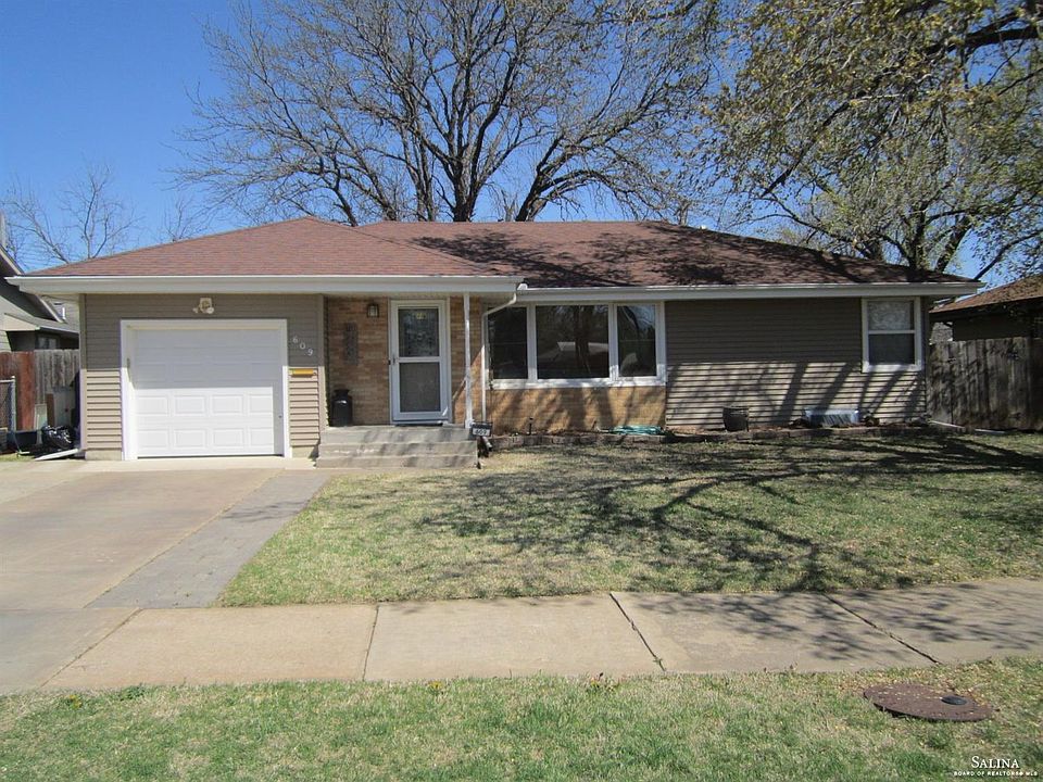 1st image of 609 E Leslie Ave